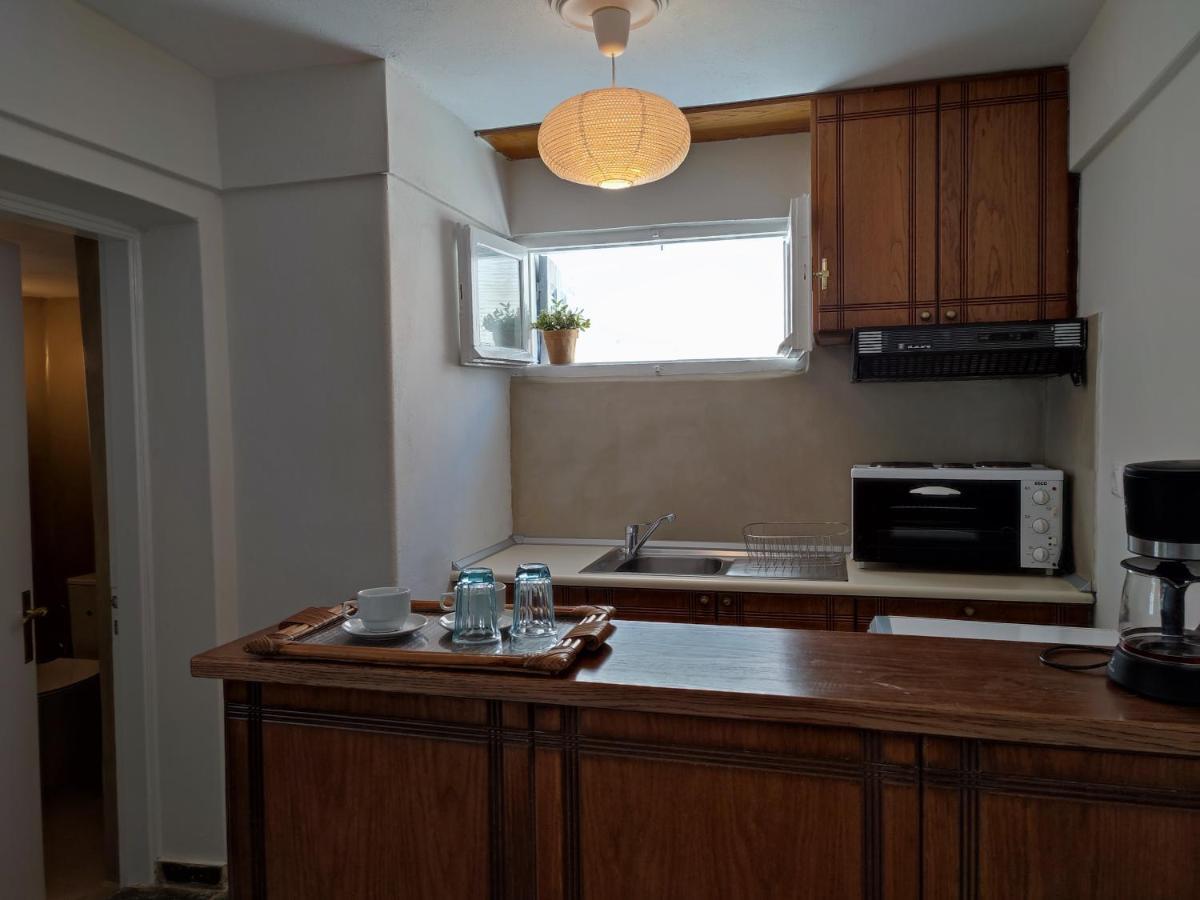 Astra Residential Apts Chones Bagian luar foto